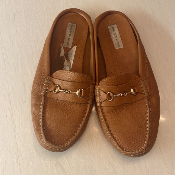 Saks Fifth avenue slip on leather loader mules - Picture 4 of 5